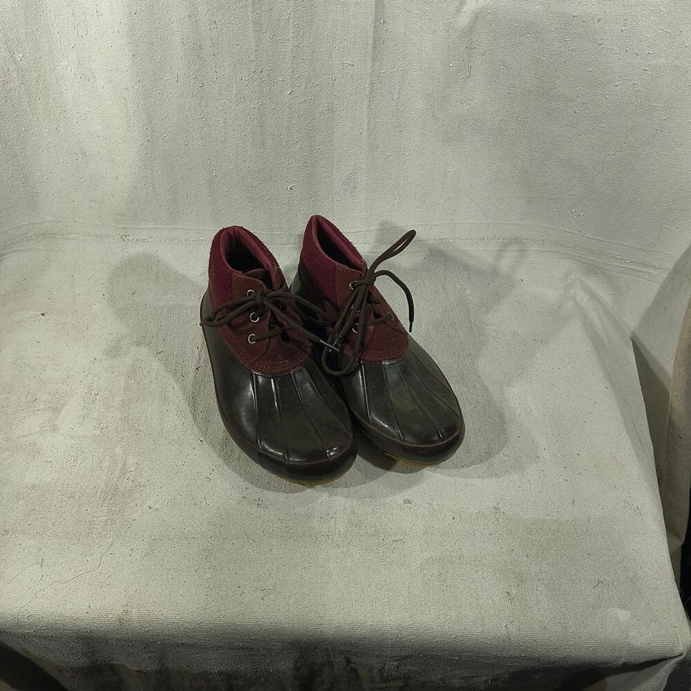 Bass Mandarin Duck Size 8 Burgandy and Brown Lace-Ups